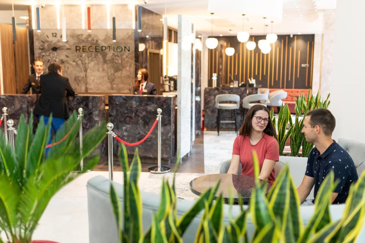 Hotel Crystal Wellness & Spa Superior Sovata Eksteriør billede