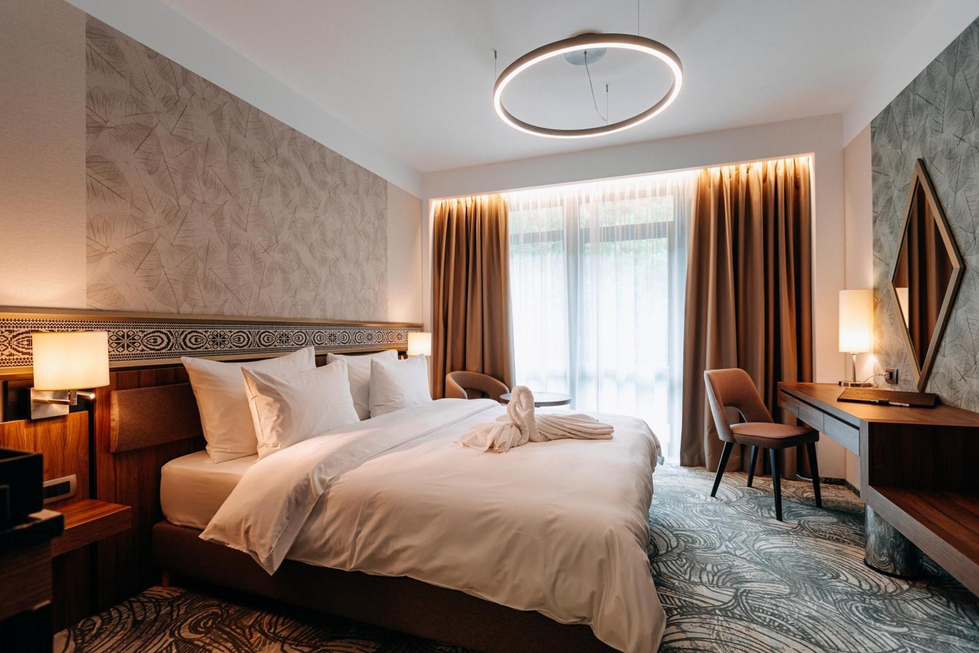 Hotel Crystal Wellness & Spa Superior Sovata Eksteriør billede