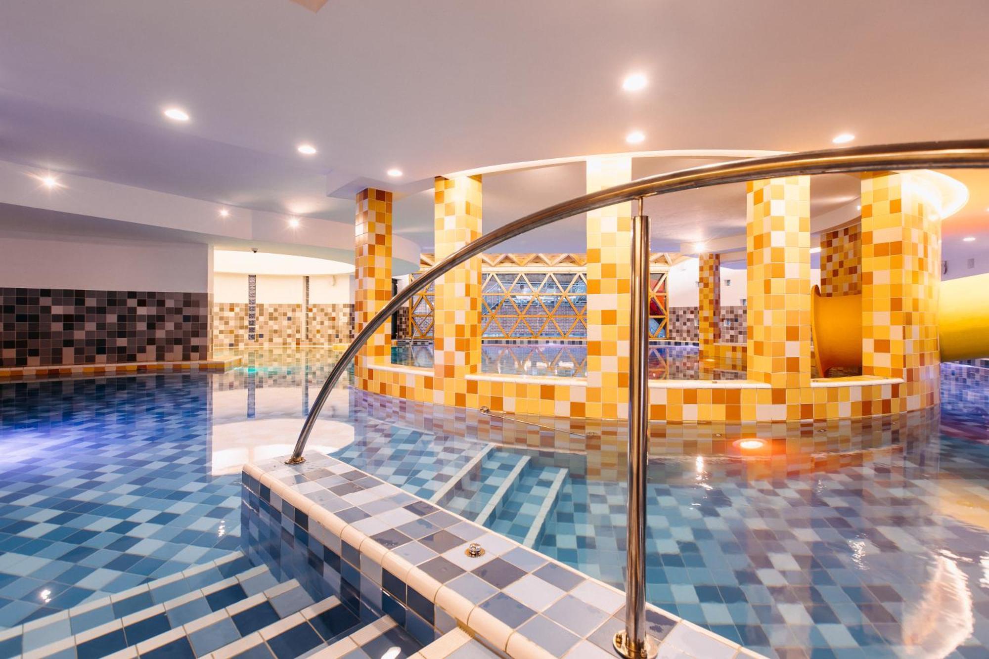 Hotel Crystal Wellness & Spa Superior Sovata Eksteriør billede