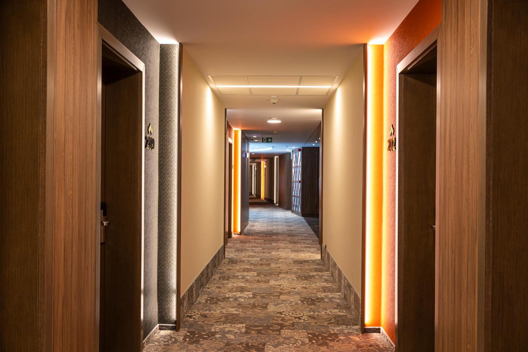 Hotel Crystal Wellness & Spa Superior Sovata Eksteriør billede